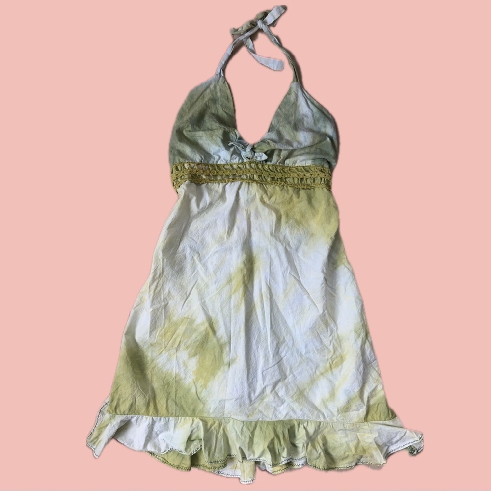 Y2K Halter Sundress – Tie-Dye, Crochet Trim, Ruffle Hem